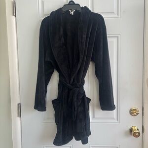 Victoria Secret’s Pink Black Plush Robe, Size M/L